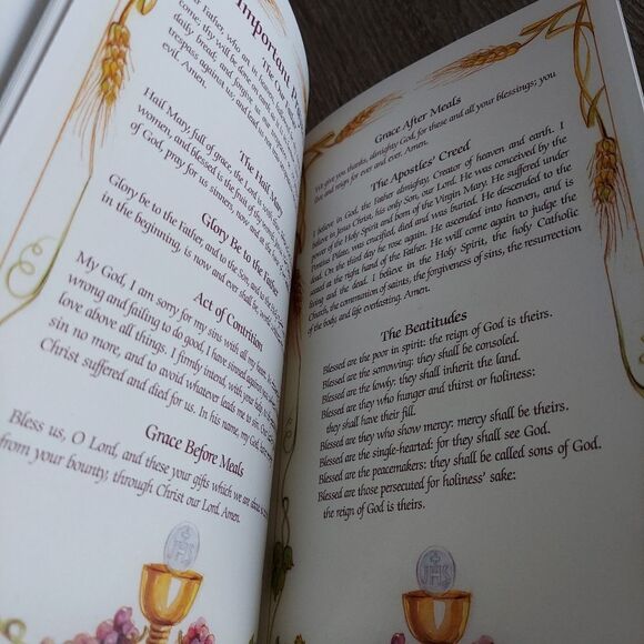 Remembrance of My First Holy Communion Padded Hard Cover Book - Picture 6 of 7